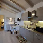 La Locandina *